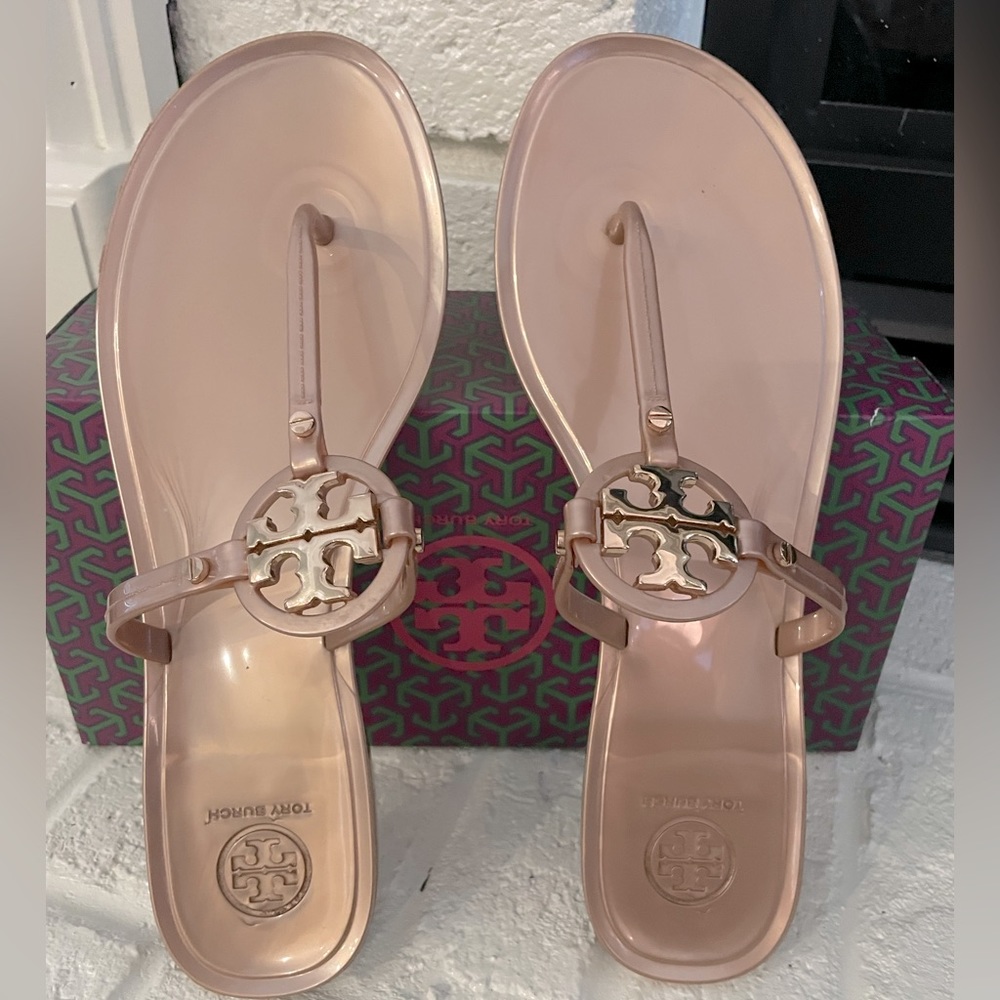 Tory Burch Mini Miller Jelly Thong Sandals, Rose Gold, size 10